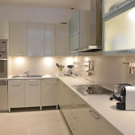 3 Sea View Private Park And Apartment